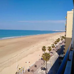 https://el-mirador-de-la-playa.hotelsincadiz.net