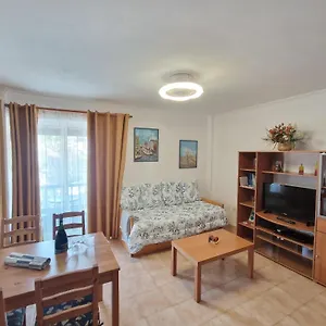https://chc-apartamento-canarina.tenerifehoteles.net